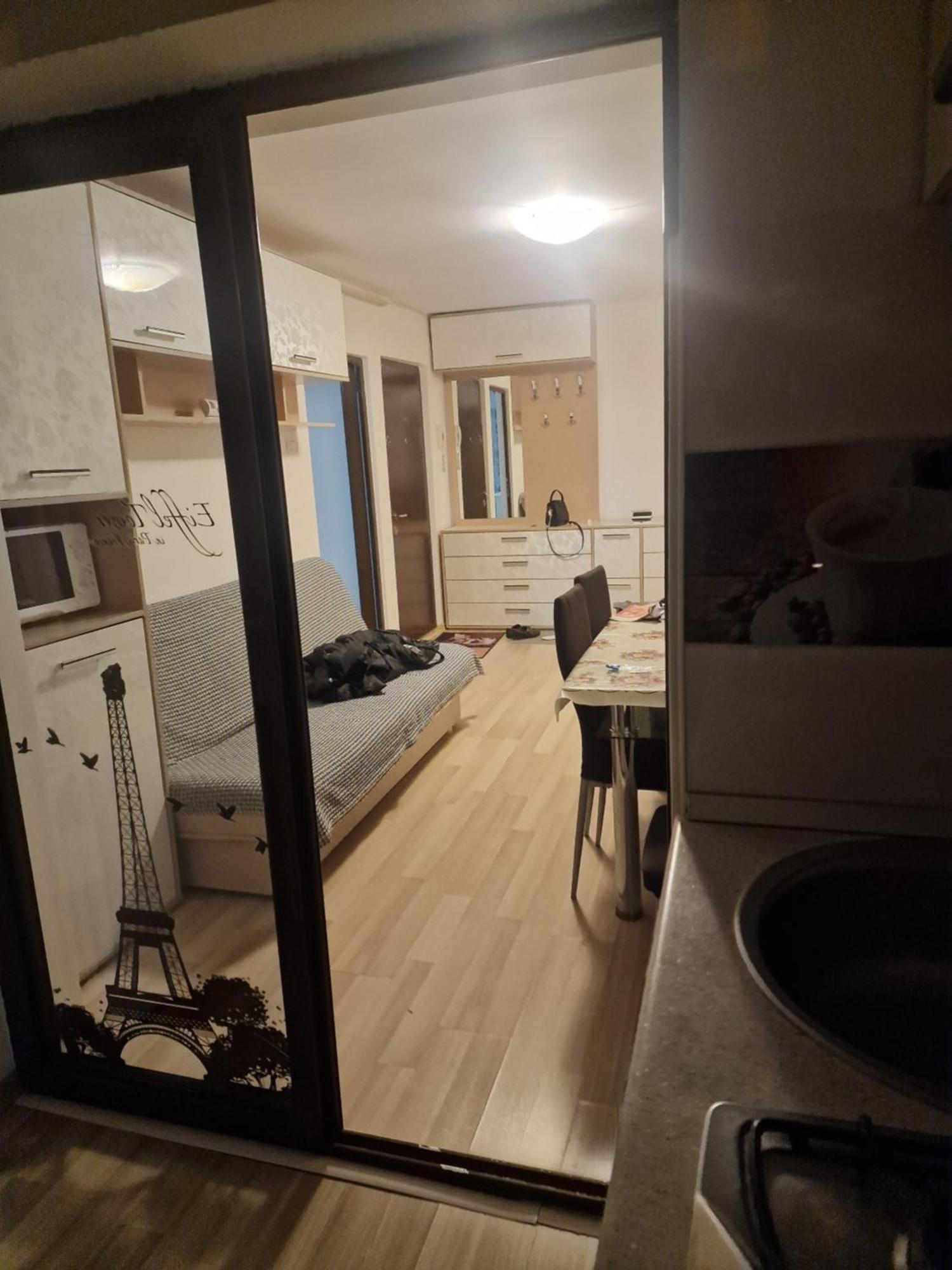 2 Bedrooms Apartment. Galaţi Exterior foto